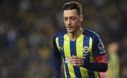 Mesut Özil Açıklama İsmail Kartal’la Görüşeceğiz