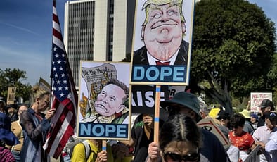 ABD’de Trump ve Elon Musk Protestoları: On Binlerce Kişi Sokaklara Döküldü