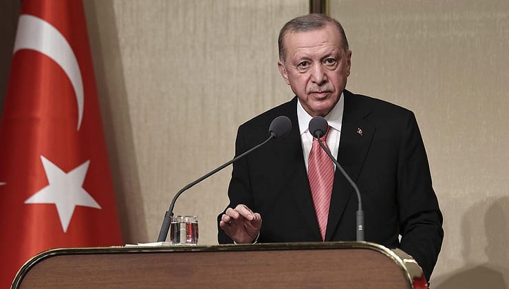 Cumhurbaşkanı Erdoğan’dan Özgür Özel’e Tepki: “Türkiye Sokak Terörüne Teslim Edilmeyecek”
