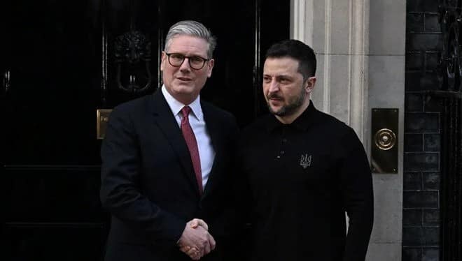 Zelenski İngiltere Başbakanı Starmer İle Görüşmeye Gitti