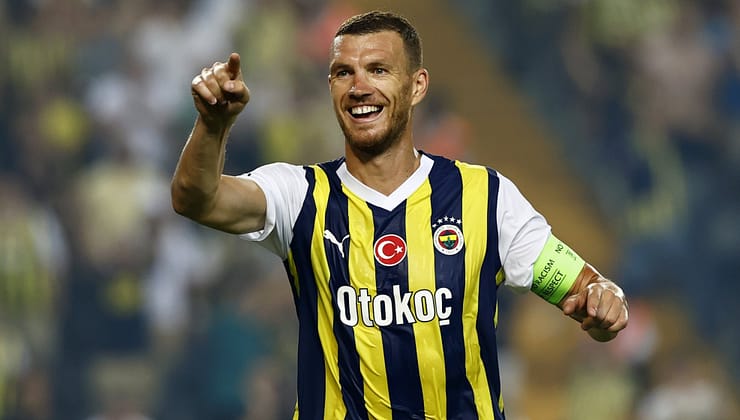 Fenerbahçe’de Edin Dzeko Sakatlık şoku!