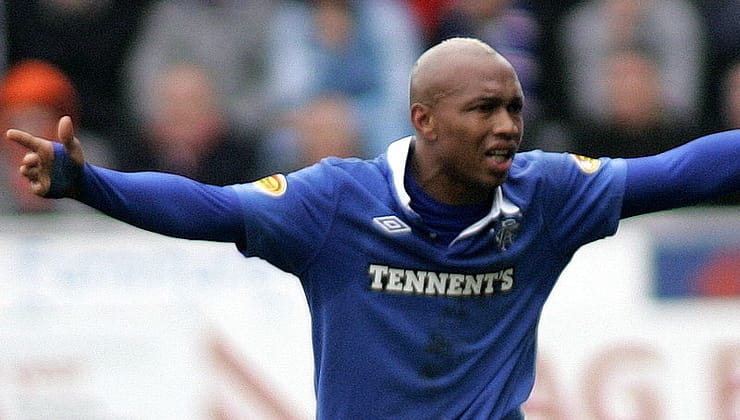 Fenerbahçe’ye Yeni Duvar: El Hadji Malick Diouf Geliyor! Moussa Sow’dan Tam Destek